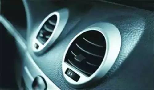 停车后先熄火还是先关空调？做错很严重