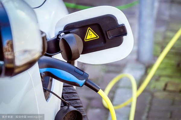 每周少喝一杯星巴克就能养车，你信吗？