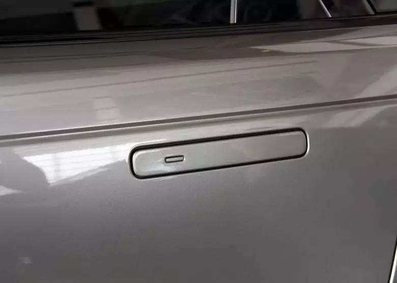 史上最美路虎上市！揽胜星脉这颜值你打几分？