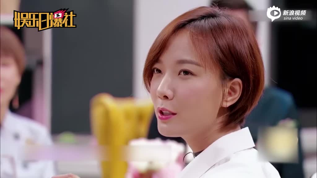 王珞丹脚伤照被趾甲抢镜 网友：脚趾好像在咧嘴笑