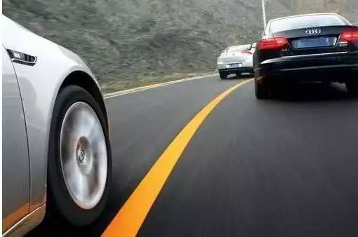 开车最怕视野盲区，如何破？给你答案