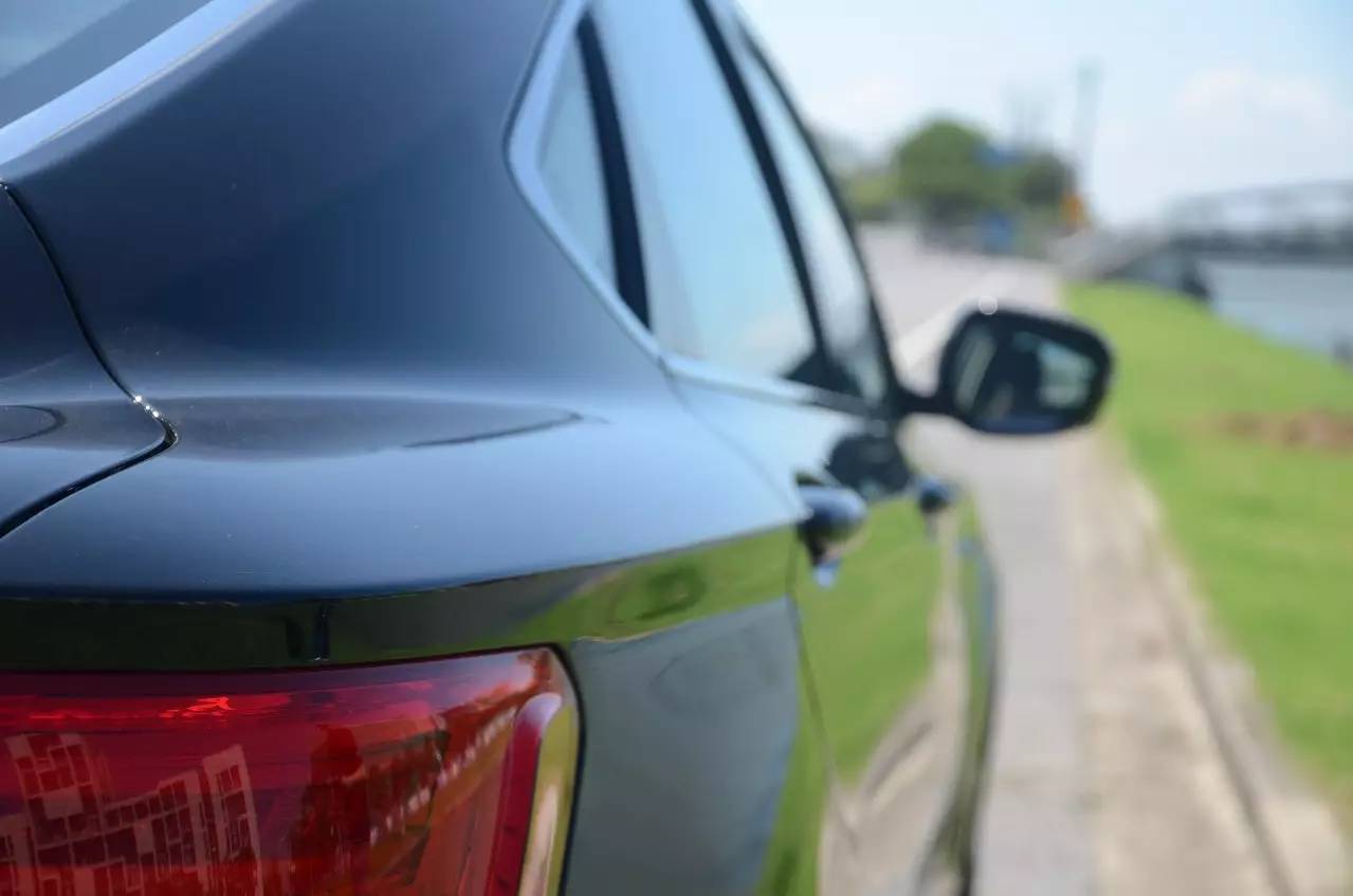 这款自主中高级轿车的旗帜车型，蜕变换新后打几分？