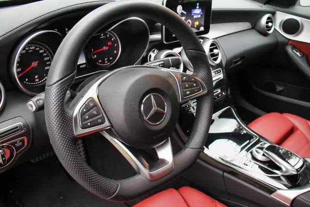 为什么现在越来越多的车型，更愿意用平底方向盘？