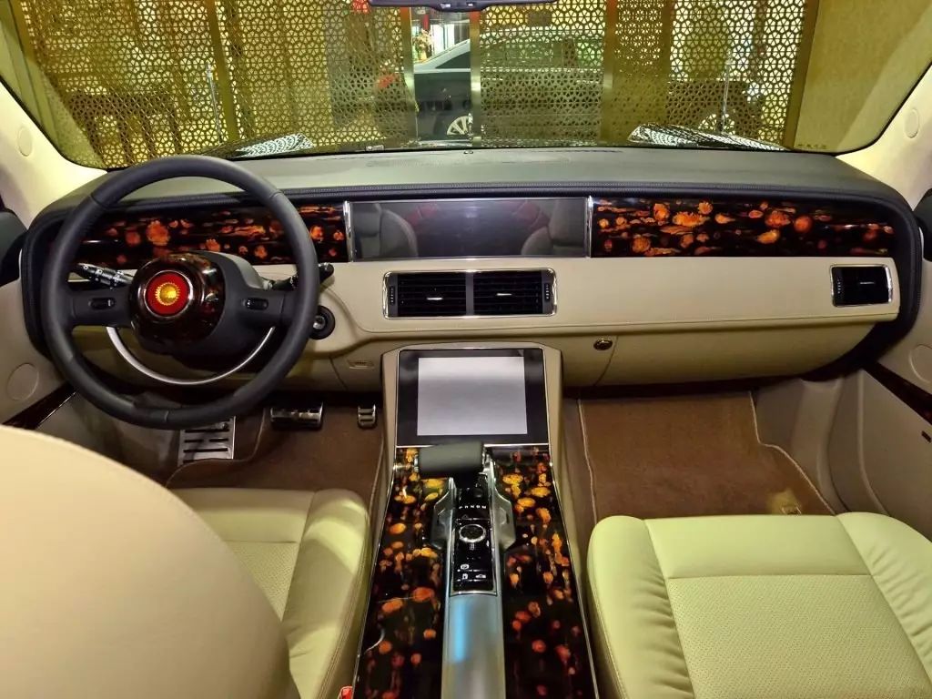 看看一汽这两款车，你觉得红旗算豪华品牌吗？