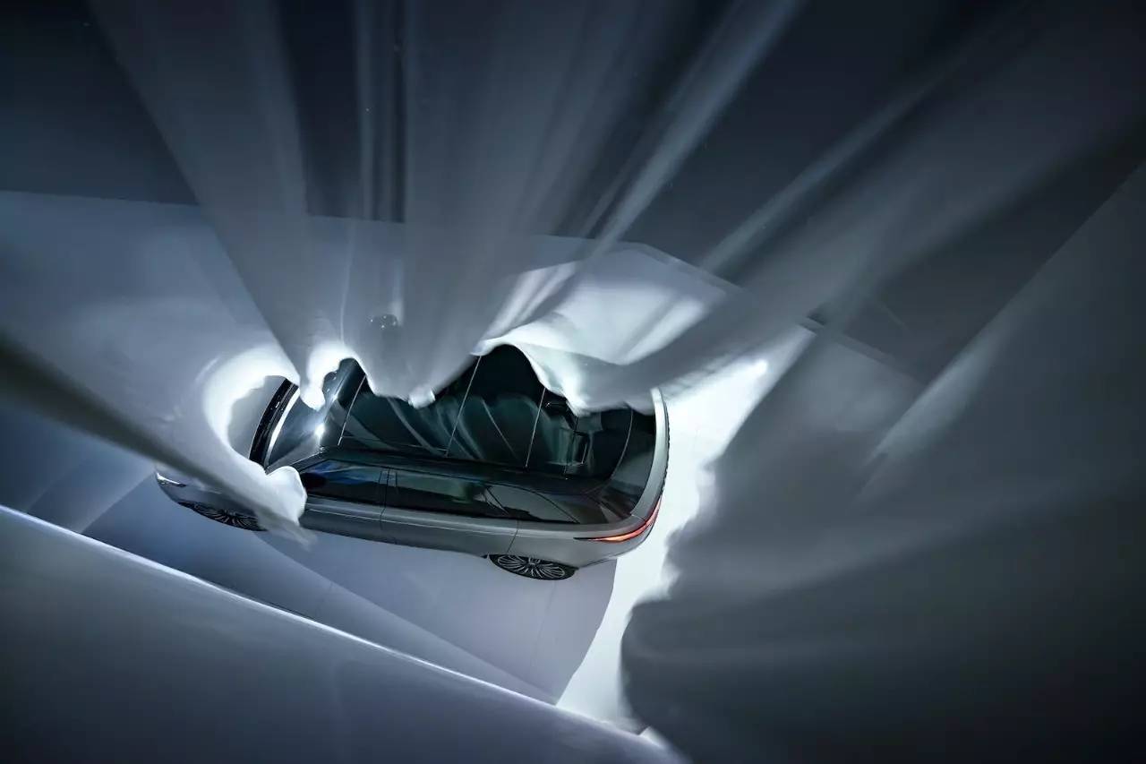 路虎全新揽胜星脉：告别肌肉，改秀颜值