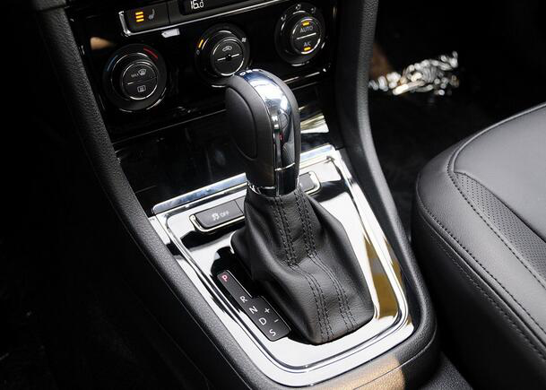 暴殄天物！90%的车主将手自一体当普通自动挡开