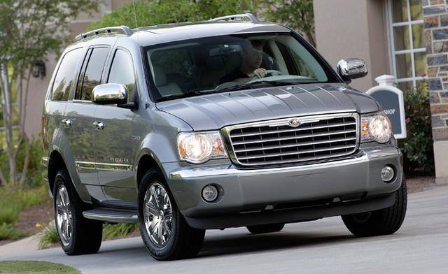 悍马倒闭前，推出最后一款车，竟是皮卡！99%老司机没见过！