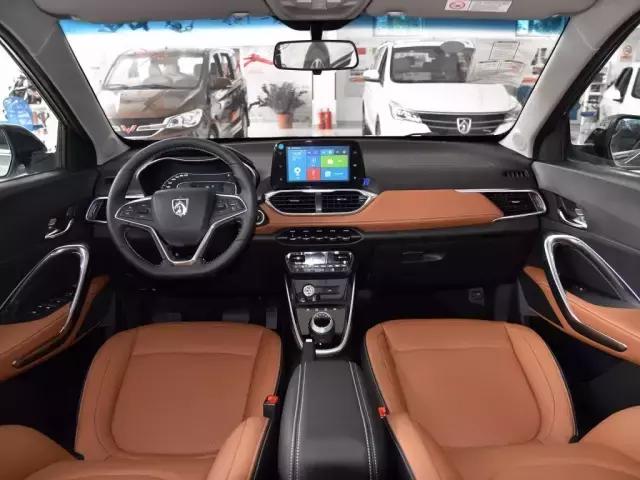 国产神车不到10万！居然还有路虎的换挡旋钮！