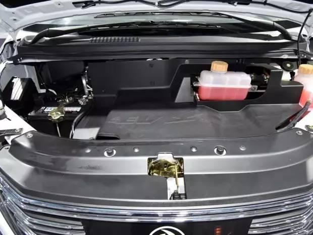 这款MPV 长安欧尚的价格，比GL8高，比宝骏730更长更宽