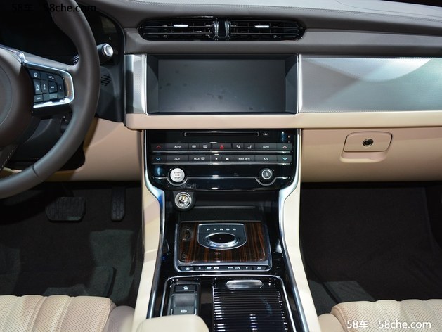 捷豹新款XFL正式上市 售38.8-68.8万元