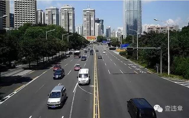 车辆应该在多少转速升档？自动挡如何控制转速？