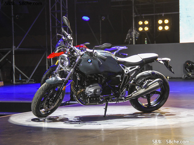 宝马R nine T Pure正式上市 售XX.XX万元