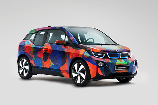 艺术定制版纯电动BMW i3升级款亮相芭莎慈善夜
