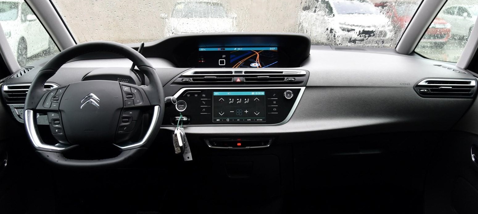 汽车上这些“反人类设计”