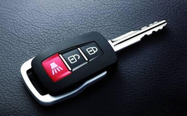 这些配置未来就要消失了 看看你车上还有几样