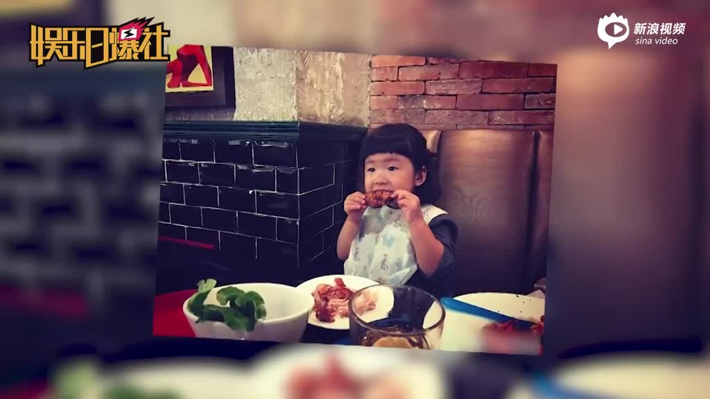 张亮晒女儿萌照撞脸曹格女儿