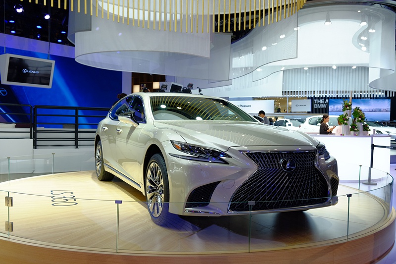 凯迪拉克夺冠在望 二线豪华品牌奠定新格局