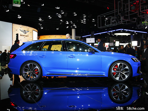 2017法兰克福 奥迪RS 4 Avant正式亮相