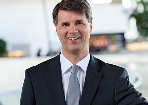 宝马集团董事长科鲁格：2025年将提供25款电动车型