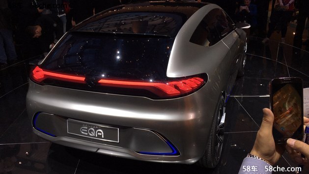 2017法兰克福车展 奔驰EQA概念车亮相