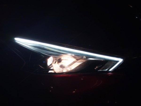 不要以为长得像赛车就费油，蓝鸟颠覆你的认知-图3