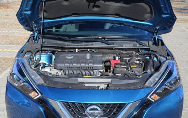 不要以为长得像赛车就费油，蓝鸟颠覆你的认知-图5