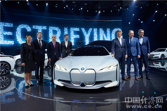 BMW i Vision Dynamics概念车亮相法兰克福车展