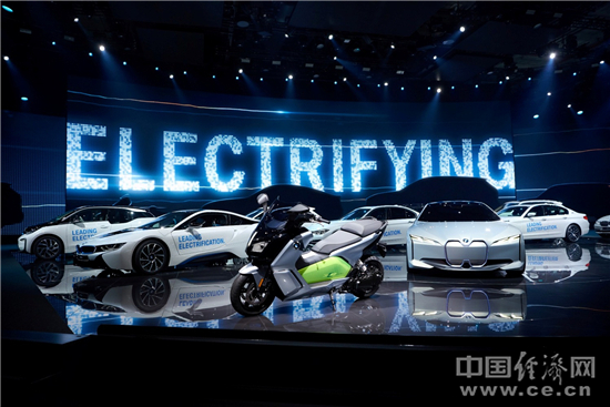 BMW i Vision Dynamics概念车亮相法兰克福车展