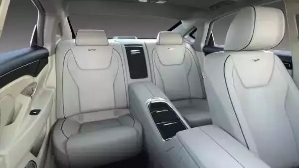 车主们醒醒吧，你们车上的“真皮座椅”都是假的！