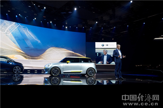 BMW i Vision Dynamics概念车亮相法兰克福车展