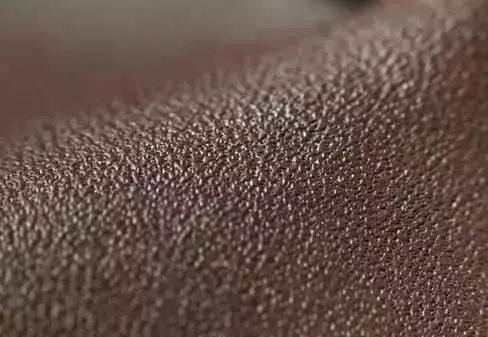 车主们醒醒吧，你们车上的“真皮座椅”都是假的！