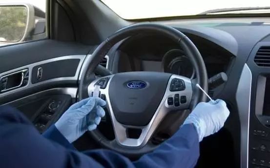 碳纤维不稀奇，甜菜、青草竟然都可以造车了！