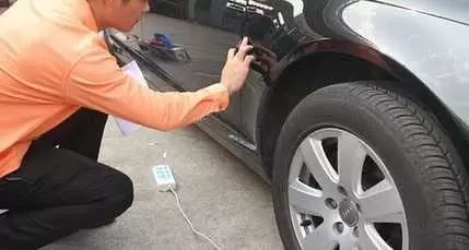 4S店提新车后怎么验车漆？