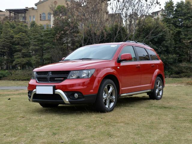 纯进口大七座SUV，座椅玩半天都不嫌腻，还老少皆宜