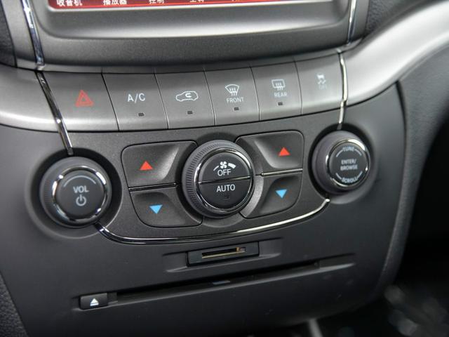 纯进口大七座SUV，座椅玩半天都不嫌腻，还老少皆宜