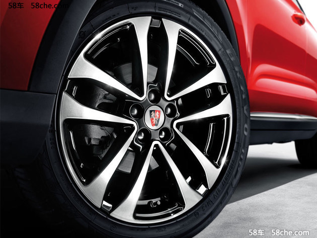 荣威RX3官图正式发布 定位于紧凑型SUV