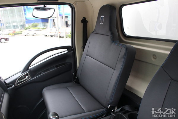 租车公司也喜欢电动车 一买就是3000台!