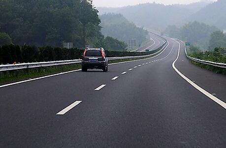 高速公路发生状况 这样报位置才是最准确的