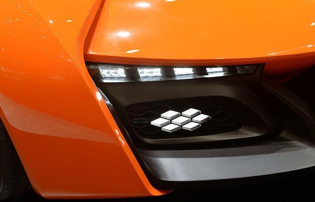 16名学生造出韩国最便宜跑车，排气管位于车顶，外观吊打奥迪TT