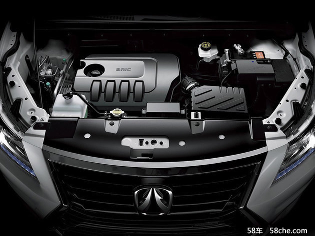 北汽威旺M60正式上市 售6.68-9.88万元