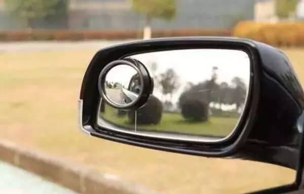 有了这些小玩意，大大降低车体剐蹭损伤几率！