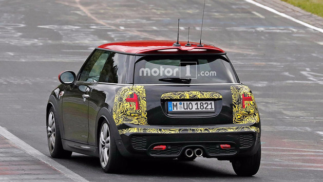 曝MINI新JCW双门版测试谍照 动力或提升