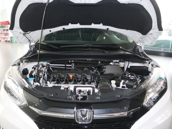 广汽本田  1.5L 发动机舱