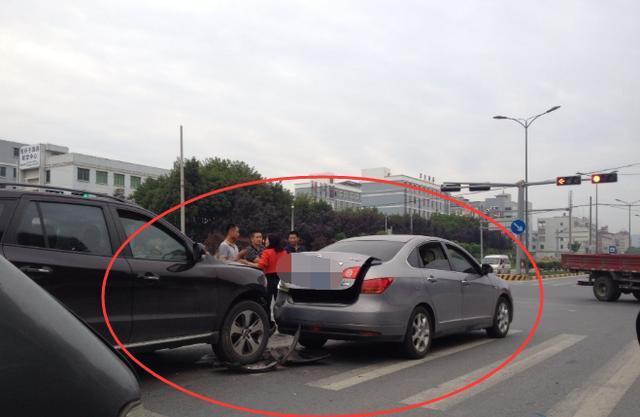 9月18日起这6种闯红灯行为不算违章！