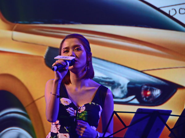 智能互动会说话 北京现代全新瑞纳超值上市-图3