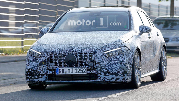 梅赛德斯-AMG 新A45再曝谍照 超400马力