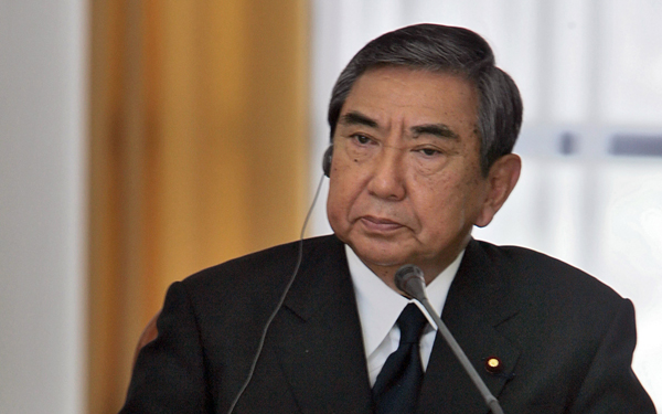 日本外相被父亲批:别老想着围堵中国