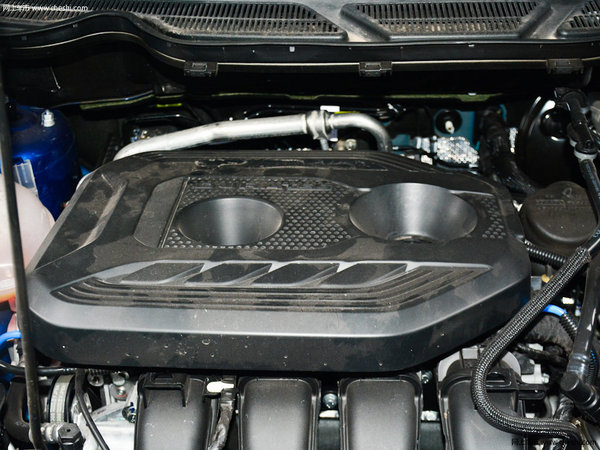 一年薪水能买台新车 盘点8万元买到的高颜值SUV-图9