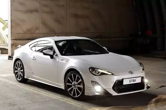 捷达出超跑比兰博基尼还拉风，十大街车变身超跑会怎样？