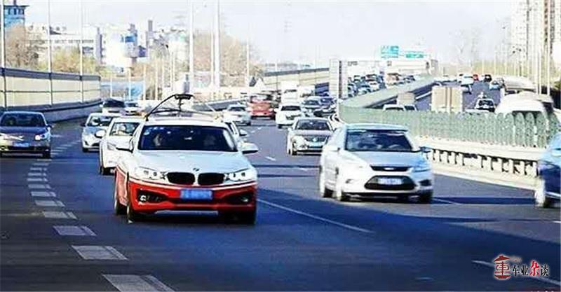 这几个很容易被忽略的驾驶技巧，你get到了吗？